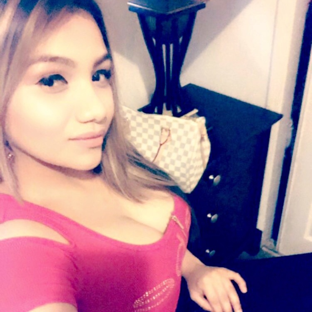 Meet your Posher, Yuriana